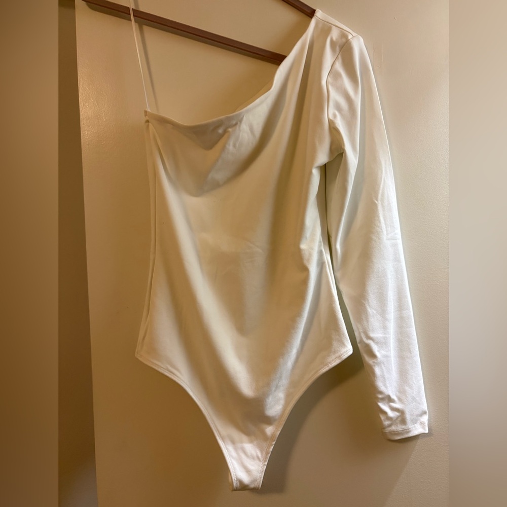 Abercrombie & Fitch White One-Shoulder Bodysuit